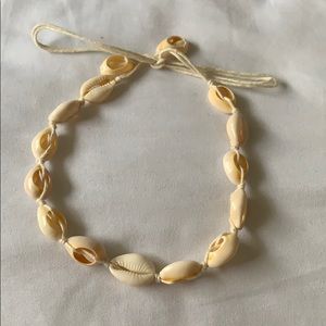 shell necklace